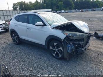  Salvage Hyundai TUCSON