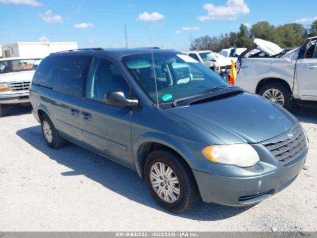  Salvage Chrysler Town & Country