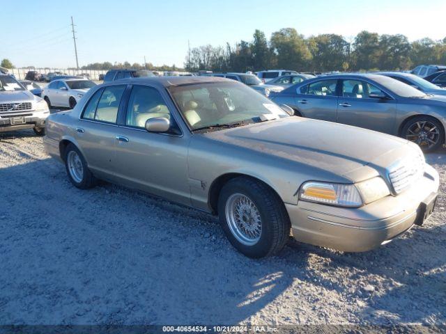  Salvage Ford Crown Victoria