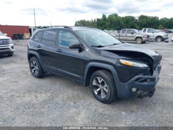  Salvage Jeep Cherokee