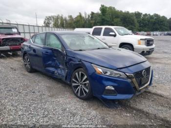  Salvage Nissan Altima