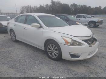  Salvage Nissan Altima