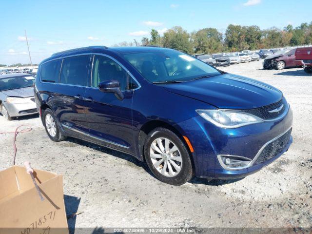  Salvage Chrysler Pacifica