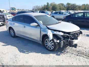  Salvage Nissan Altima