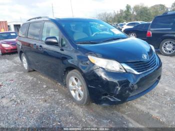  Salvage Toyota Sienna