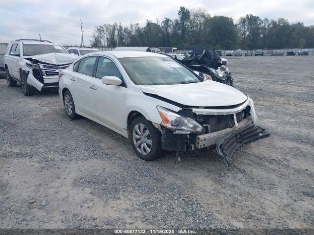  Salvage Nissan Altima