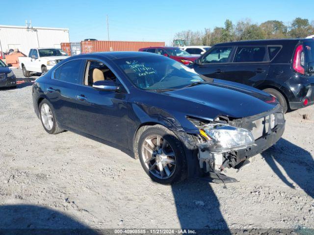  Salvage Nissan Maxima