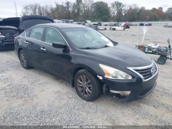  Salvage Nissan Altima