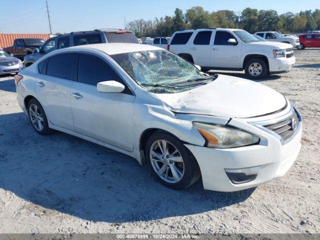  Salvage Nissan Altima