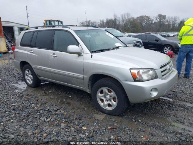  Salvage Toyota Highlander