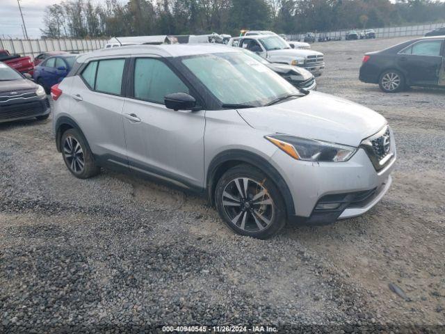  Salvage Nissan Kicks