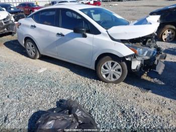  Salvage Nissan Versa