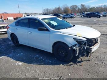  Salvage Nissan Altima