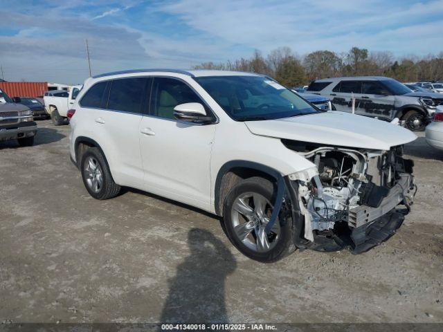  Salvage Toyota Highlander