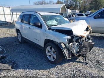  Salvage Jeep Compass