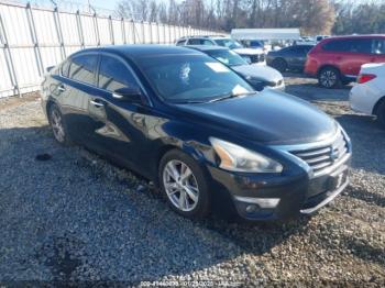  Salvage Nissan Altima