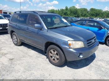  Salvage Toyota Highlander