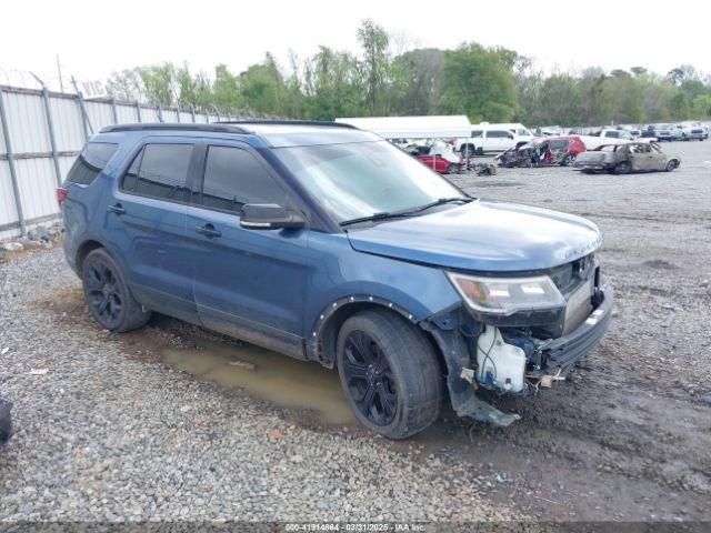  Salvage Ford Explorer