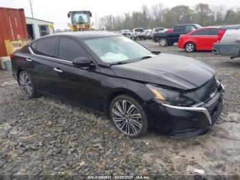  Salvage Nissan Altima