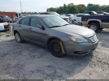  Salvage Chrysler 200