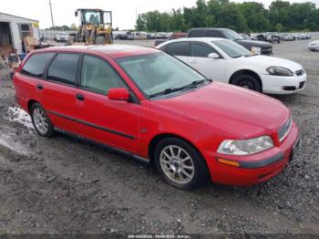  Salvage Volvo V40