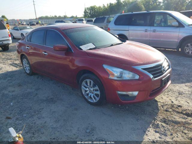  Salvage Nissan Altima