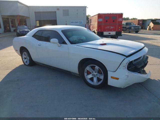  Salvage Dodge Challenger