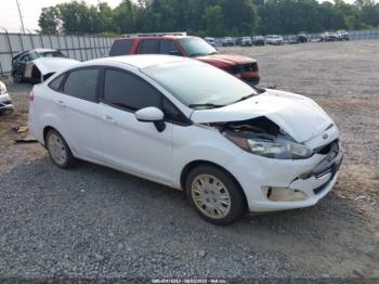  Salvage Ford Fiesta