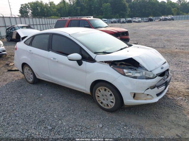  Salvage Ford Fiesta
