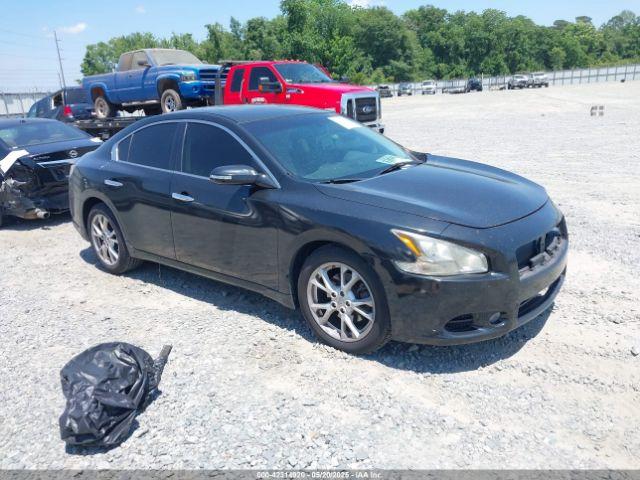  Salvage Nissan Maxima