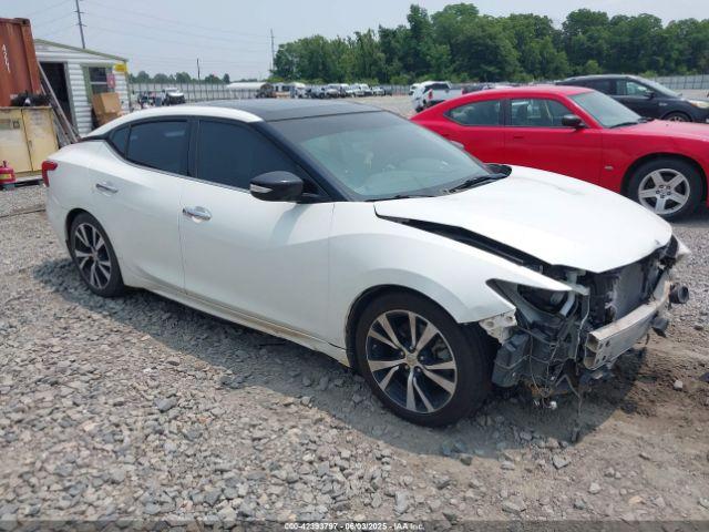  Salvage Nissan Maxima