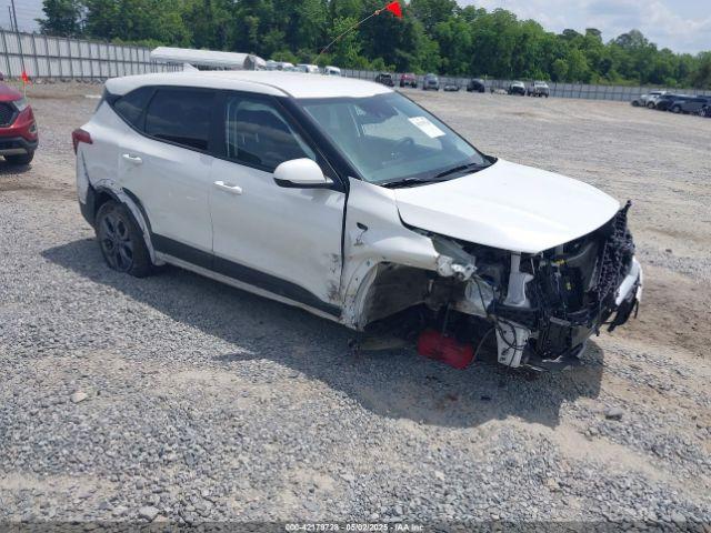 Salvage Kia Seltos