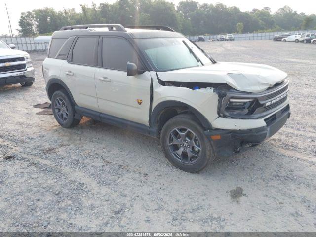  Salvage Ford Bronco