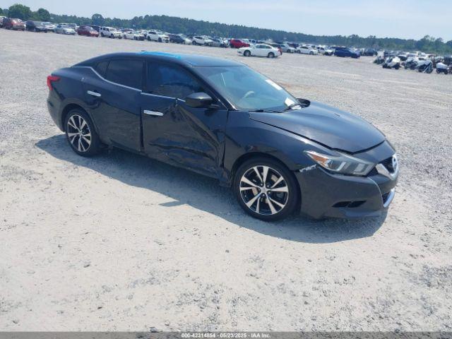  Salvage Nissan Maxima