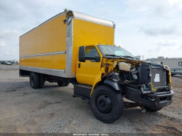  Salvage Ford F-650 Gas