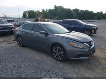  Salvage Nissan Altima
