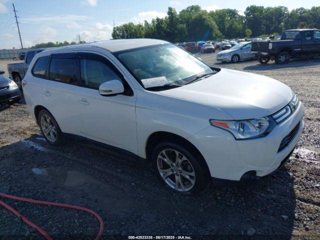  Salvage Mitsubishi Outlander