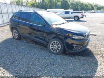  Salvage Jeep Cherokee