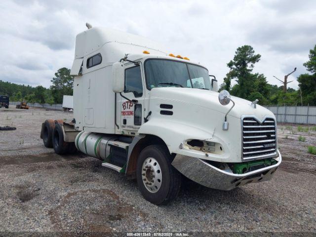  Salvage Mack 600