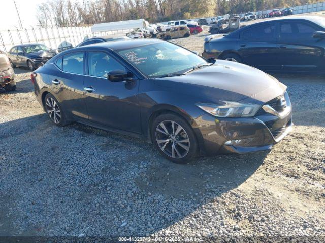  Salvage Nissan Maxima