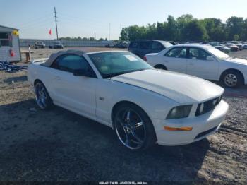  Salvage Ford Mustang