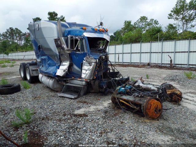  Salvage Peterbilt 379