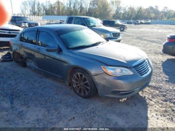  Salvage Chrysler 200