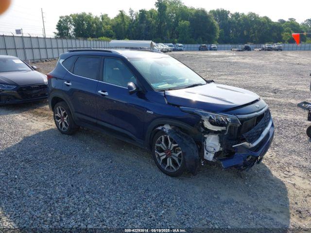  Salvage Kia Seltos