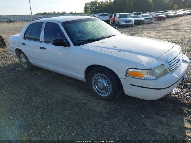  Salvage Ford Crown Victoria