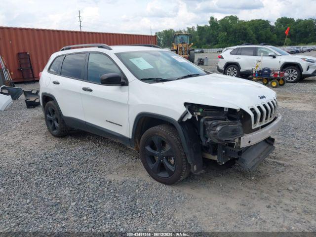  Salvage Jeep Cherokee