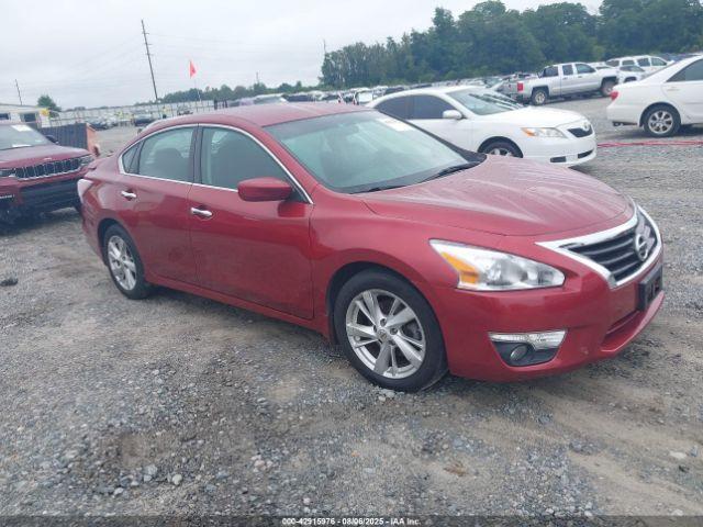  Salvage Nissan Altima