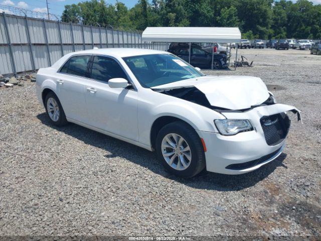  Salvage Chrysler 300