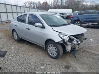  Salvage Nissan Versa