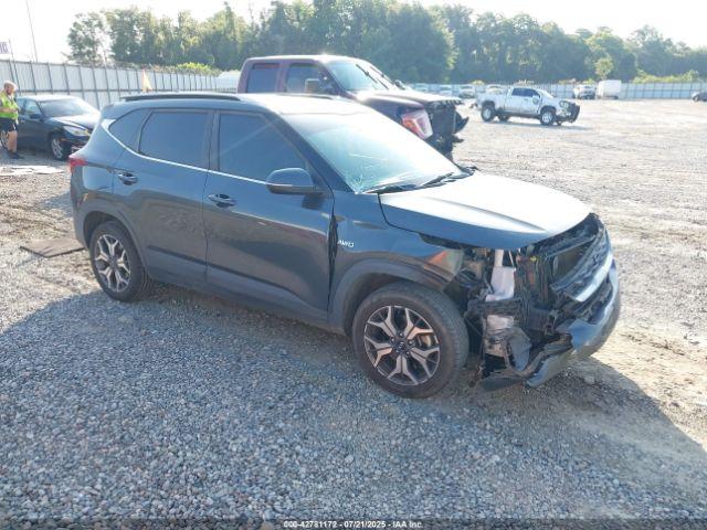  Salvage Kia Seltos